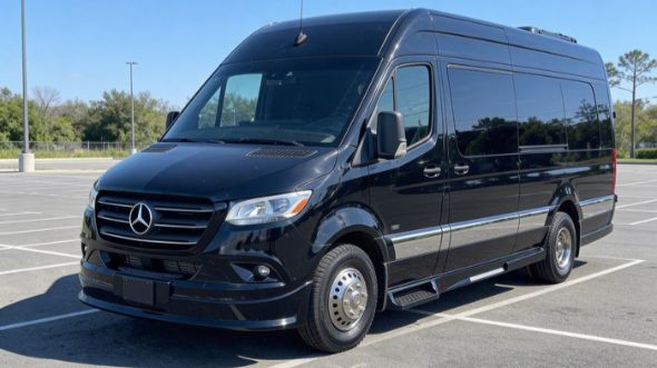 8 passenger sprinter van honolulu