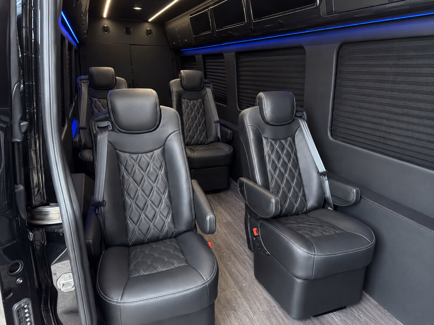 honolulu 20 passenger sprinter van inside
