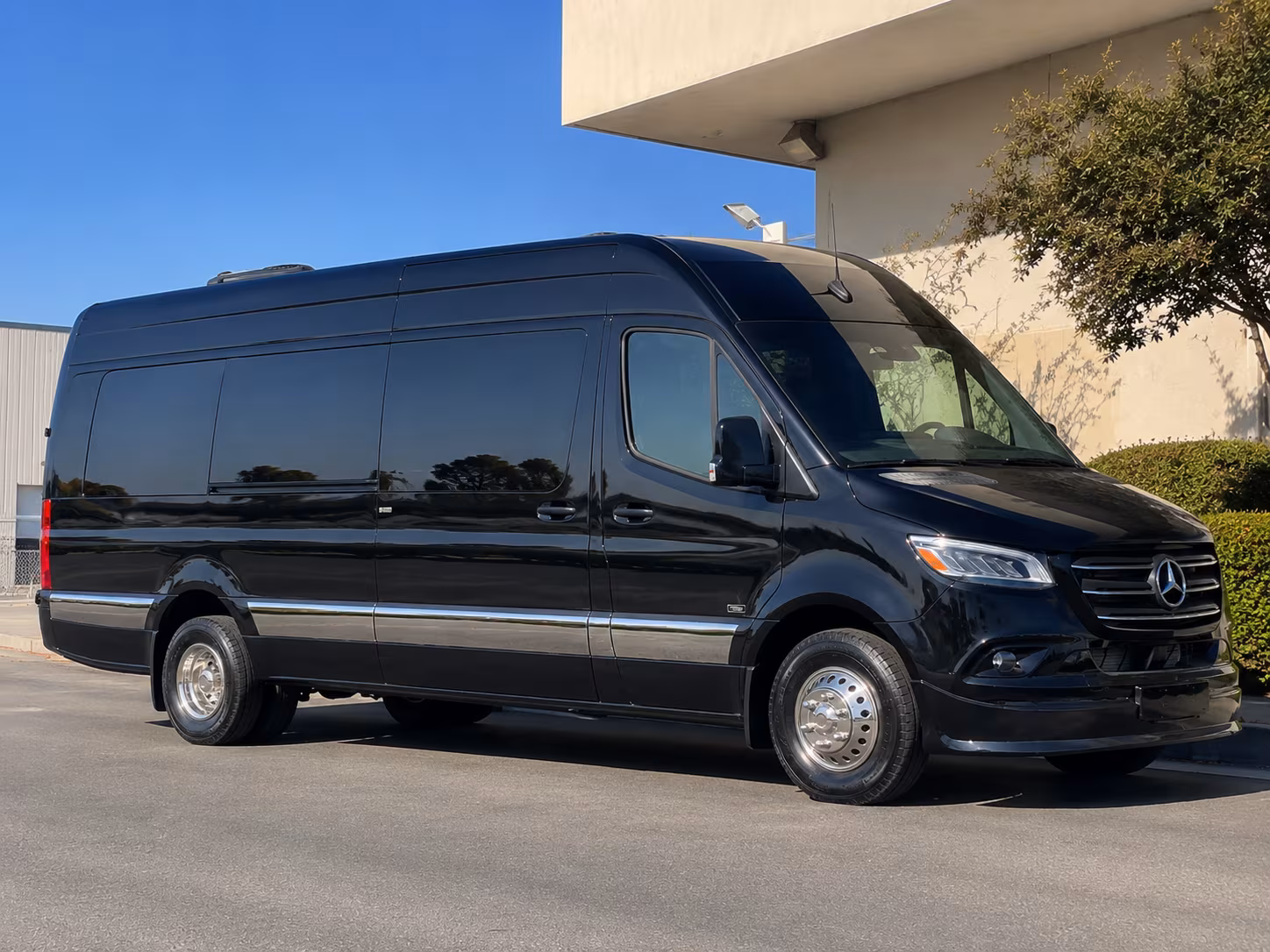 honolulu 8 passenger sprinter van