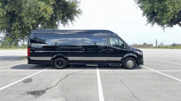 sprinter limousine honolulu